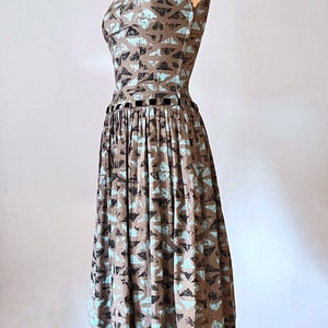 Natlynn cotton 1950s dress, novelty print 50s dress, cotton midi dress, sleeveless summer dresses, vintage dresses for women image 6