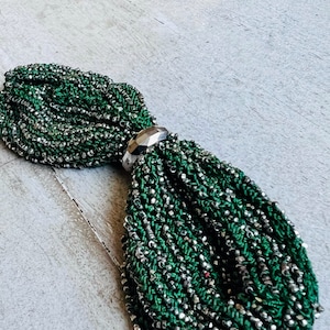Victorian crochet steel mini miser purse, 1920s coin purse, change purse, beaded purse, green reticule