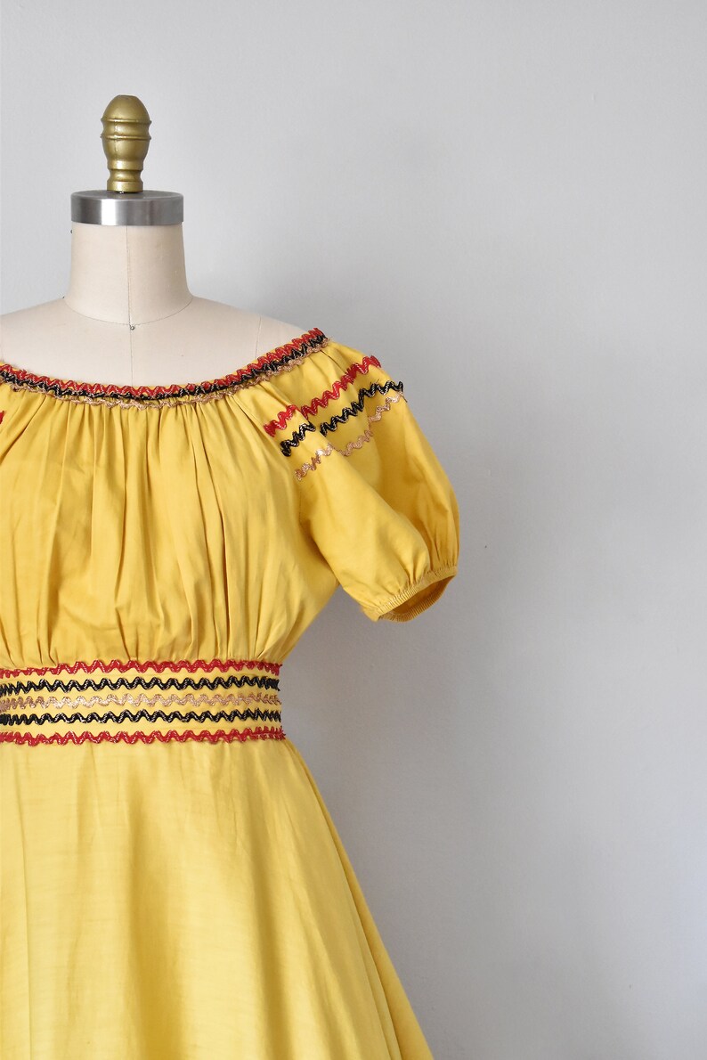 Tamarack 1940s 1950s cotton patio dress, puff sleeve southwest mexican dress, full skirt image 5