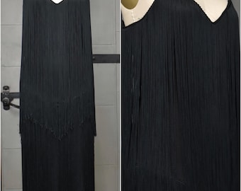 Vestido tubinho preto com franjas da Frederick's of Hollywood, estilo discoteca/melindrosa, vintage anos 80.