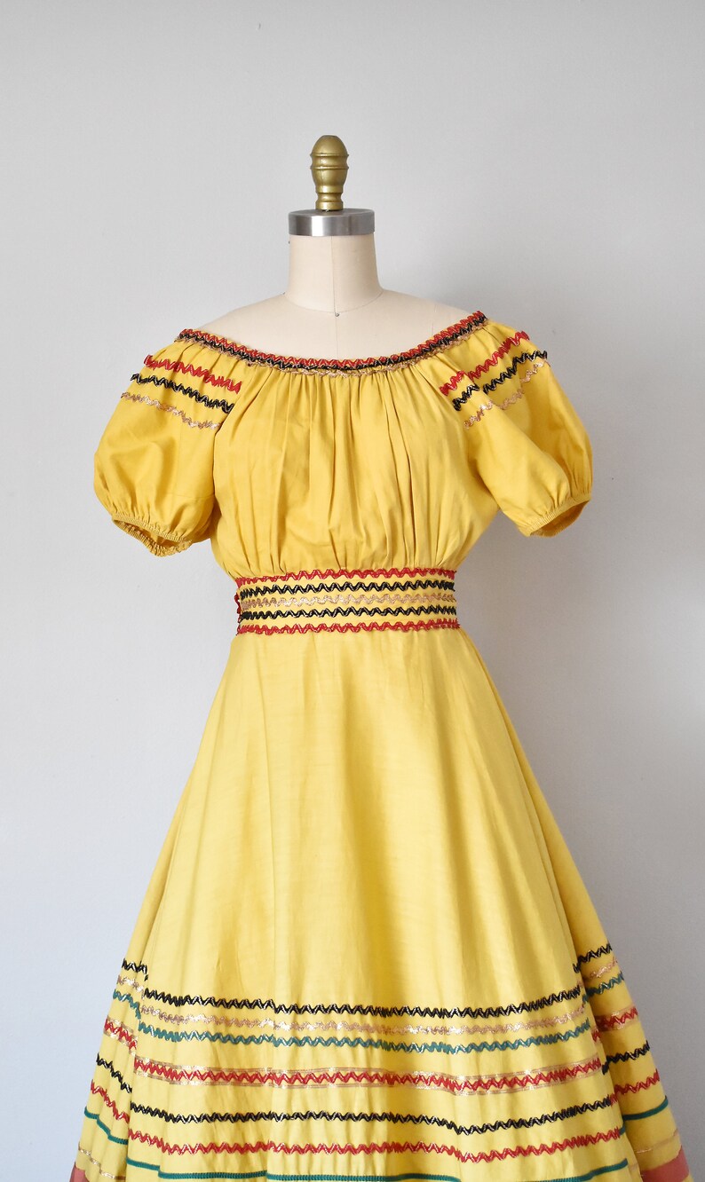 Tamarack 1940s 1950s cotton patio dress, puff sleeve southwest mexican dress, full skirt image 3