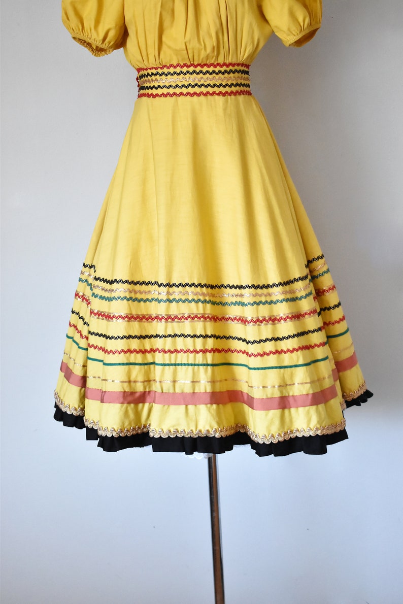 Tamarack 1940s 1950s cotton patio dress, puff sleeve southwest mexican dress, full skirt image 6