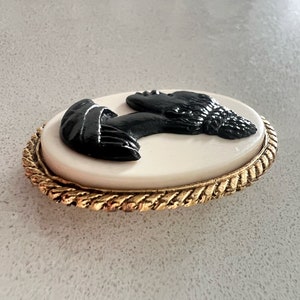 African queen cameo brooch, vintage african jewelry, lapel pin, black girl magic image 5