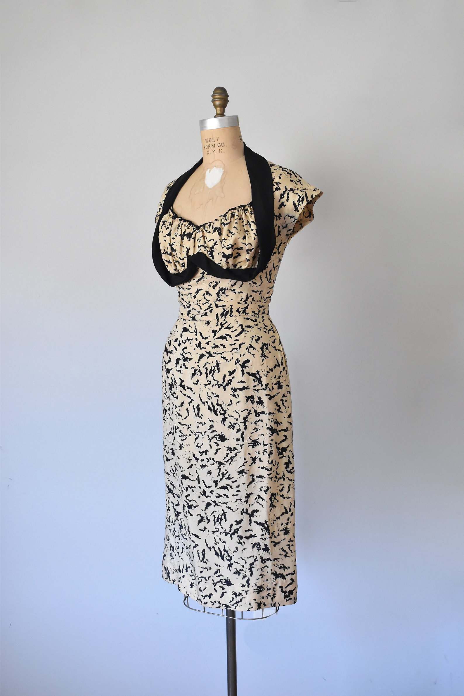Ava silk 1950s dress pinup silk dress 50s novelty print | Etsy