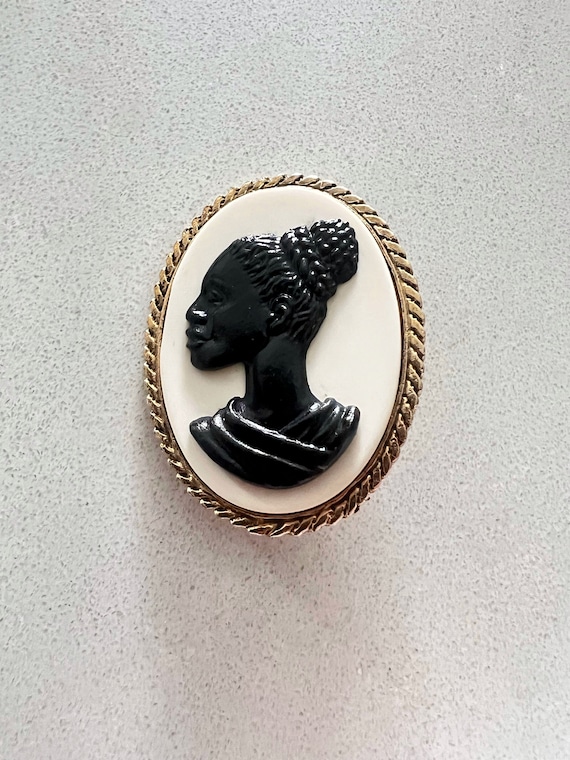 African queen cameo brooch, vintage african jewelr