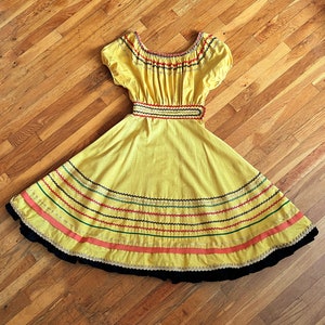 Tamarack 1940s 1950s cotton patio dress, puff sleeve southwest mexican dress, full skirt image 9
