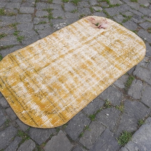 Vintage Turkish Wool Rug: Yellow Art Deco Small Rug (2x3 ft)