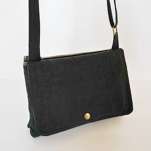 Schwarze wasserfeste Nylon Umhängetasche, Kleine Umhängetasche, Reisetasche, Crossbody-Tasche, Schultertasche nach Maß - WENDY