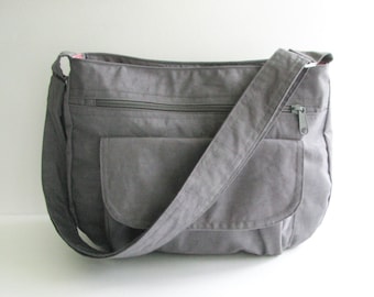 Sac messager en nylon gris résistant à l'eau - Sac à bandoulière, sac à bandoulière, sac de voyage, sac léger, sac de tous les jours pour femme sur mesure - PATTY