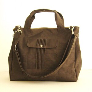 Sac résistant à l'eau marron chocolat - sac messager, cartable d'école, fourre-tout, sac de voyage, sac cabas, sac de tous les jours, cadeau pour elle - KATE