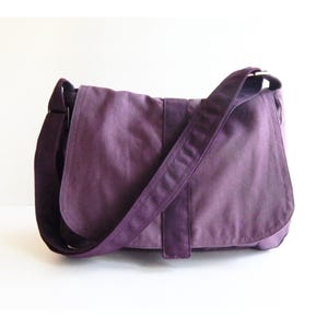 Sac messager en toile prune, sac à bandoulière, sac pour ordinateur portable, sac de tous les jours pour femme, sac léger sur mesure, sac à main en toile avec rabat - ERIN