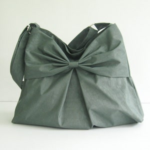 Graue Wasserfeste Tasche, Nylon, Schleife, leichte Tasche, Crossbody-tasche, Messenger-tasche, Geldbörse, Schultertasche, Reisetasche, Geschenk für sie - Martha