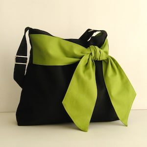 Schwarze Baumwoll-Twill Umhängetasche, Umhängetasche für Frauen, Schleifentasche, stylische Schultertasche mit Taschen - Ninny