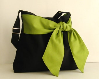 Schwarze Umhängetasche aus Baumwolltwill mit Schleife, Messengertasche, Made To Order Bag - NINNY