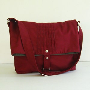 Maroon Cotton Twill Messenger Bag, women shoulder bag, crossbody bag, adjustable strap, unique everyday bag, stylish cross body bag - Fiona