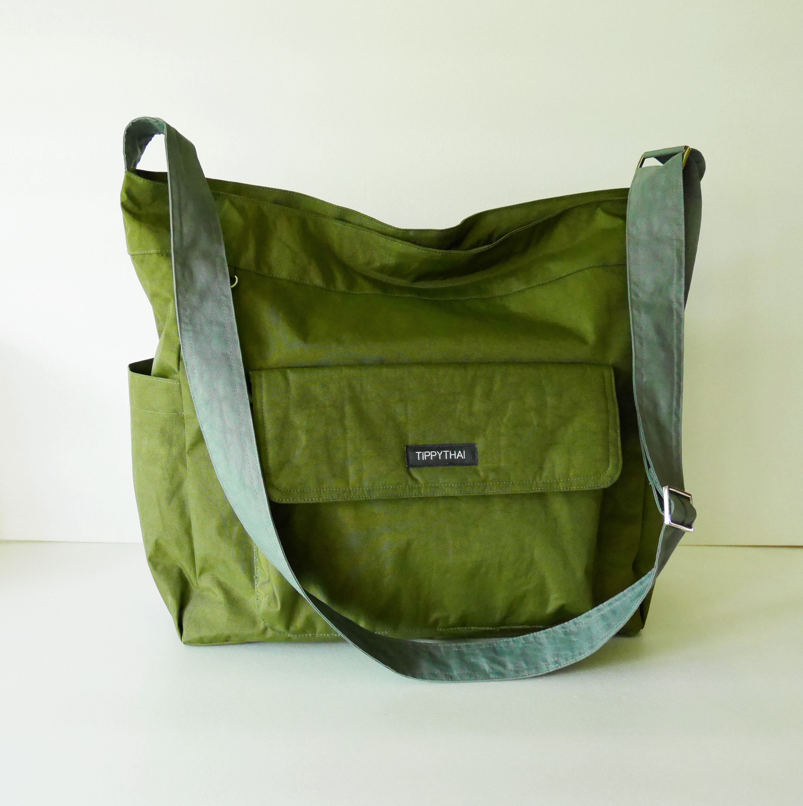 Xhtang Men's Large Capacity Messenger Bag