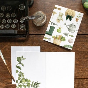Carte vierge d'outils de jardinage vintage pour le jardinier et l'amateur de plantes - Oeuvres d'art aquarelles par Alicia's Infinity