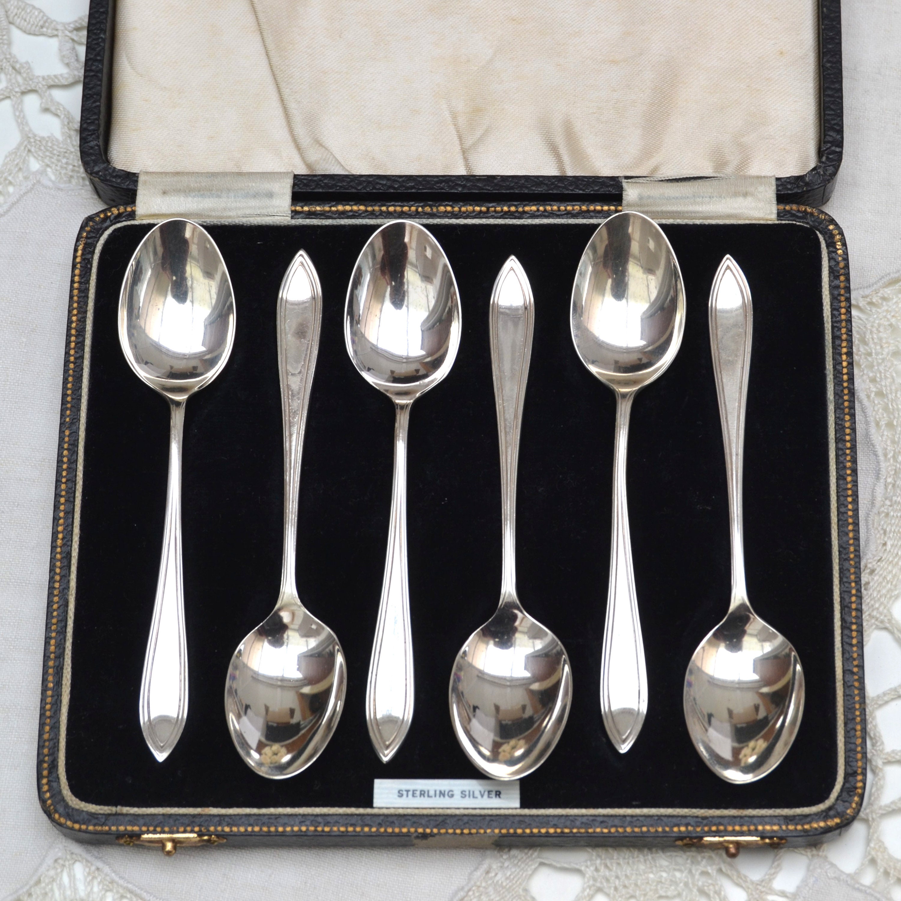 1930年代のヴィンテージスターリングシルバーティースプーン6本入り