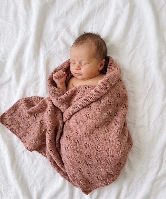 Strickanleitung Babydecke PDF Deutsch, Lochmuster Blätter Decke, einfache Anleitung, Knitting Pattern Baby Blanket, Geschenk Geburt DIY