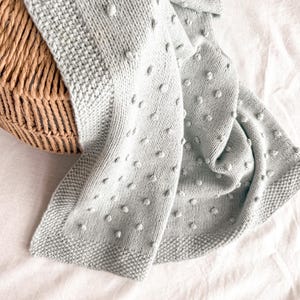 Baby Blanket Knitting Pattern with Bobbles English | PDF Download | Easy Knitting Pattern | Beginner Friendly | Bobble Blanket Pattern