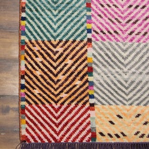 4x6 Moroccan motif Handknotted Wool Accent Rug - Multi coloured