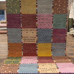 4x6 Moroccan motif Handknotted Wool Accent Rug - Multi coloured
