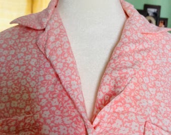 vintage 80's  country OUTBACK RED coral & white floral short sleeve blouse with pockets sz. M