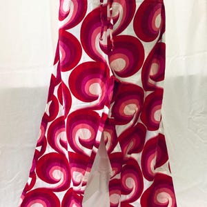 Funky vintage 90&#39;s Barbiecore hot pink MOD Swirl cotton loungewear pants sz. M