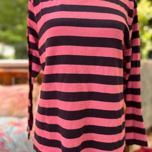 Nautical boaters vintage RALPH LAUREN Navy blue and pink striped 3/4 sleeve v-neck top  sz. xl
