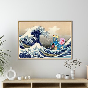 Arte de pared divertido de la Gran Ola con monstruo caracol de dibujos animados / Impresión en lienzo de parodia de arte japonés / Mezcla de Hokusai para baño, habitación infantil, oficina