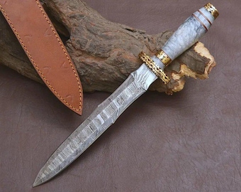 Damascus Steel Athame Knife: Resin Handle, Medieval Style