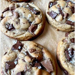 Receta de galletas gourmet con trozos de chocolate doble