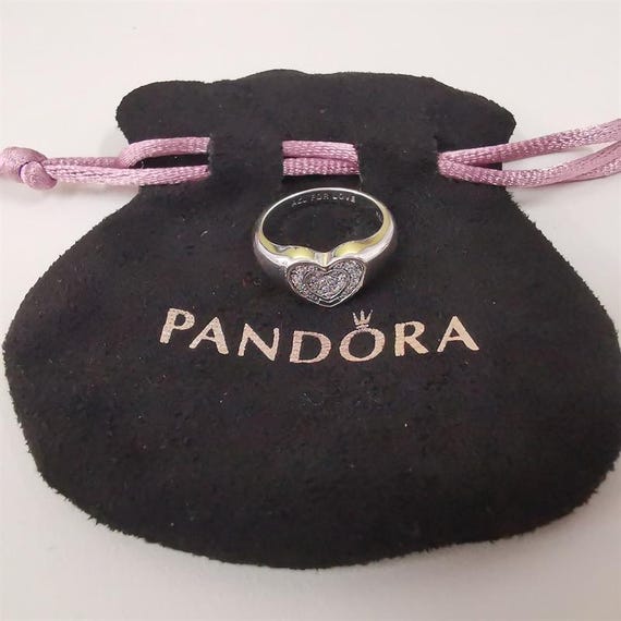 Pandora Radiant Heart Pavé Signet Ring UK