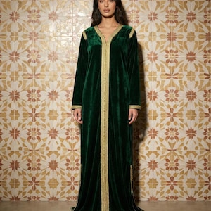 green emerald velvet dress Luxurious Silk Velvet Green Caftan with Elegant Chiffon Cape main image 1