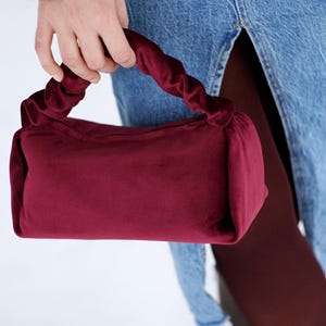 Clutch de noche de terciopelo burdeos: bolso para ocasiones especiales, bolso hecho a mano para eventos y fiestas, bolso para invitadas de boda, bolso de dama de honor, regalo para ella.