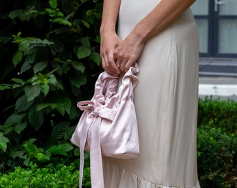 Pink Satin Bow Clutch: Elegant Bridesmaid Evening Bag