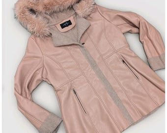 Chaqueta Y2K Coquette rosa rubor con capucha de piel sintética y forro de borrego, estilo chic.