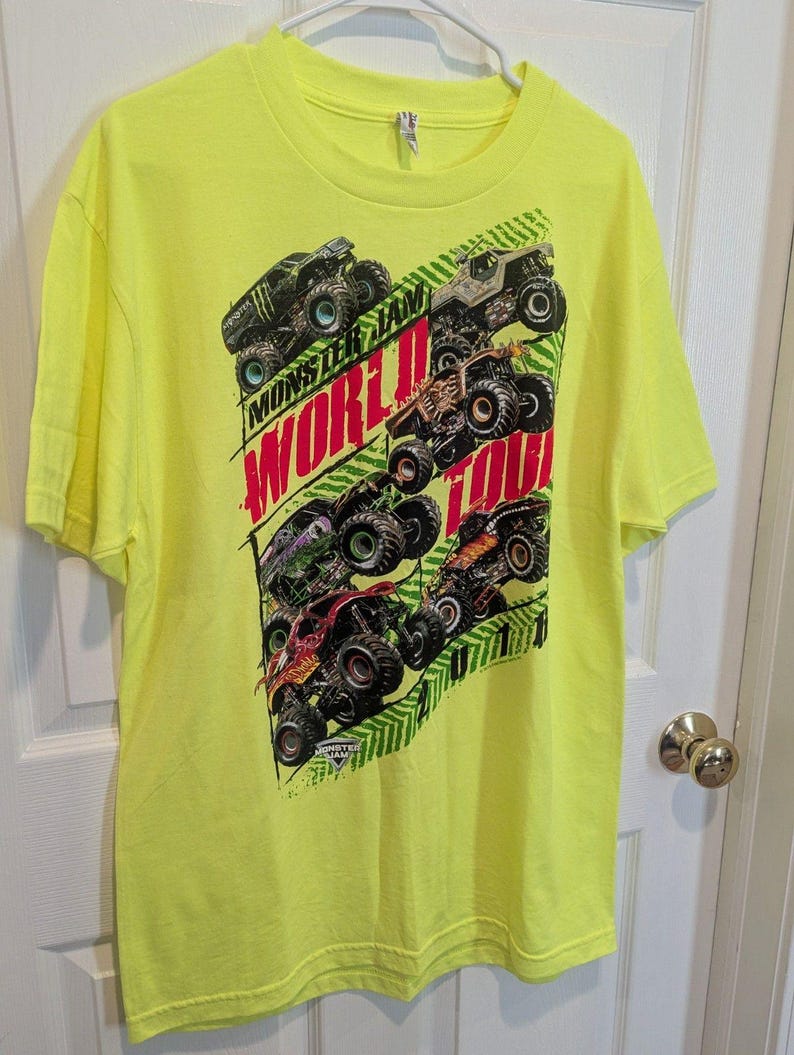 MONSTER JAM World Finals Neon Yellow Graphic Trucks T-Shirt Las Vegas 2016 Large zdjęcie 2