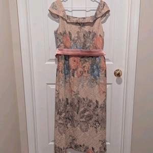 Adrianna Papell Floral Satin Belt Vintage Inspired Midi Formal Dress Gown Sz 14 immagine 1