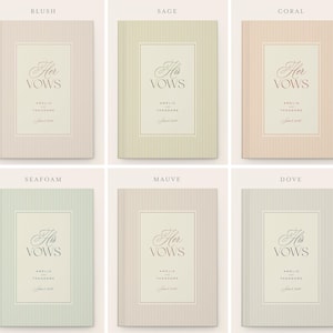 K&ouml;nnte beinhalten: Sechs Hochzeitsgel&uuml;bde-B&uuml;cher in Pastellt&ouml;nen: Blush, Salbei, Koralle, Meerschaum, Mauve und Taube. Jedes Buch hat vertikale Streifen und ein zentrales Feld mit den Worten "Her Vows" und "His Vows" sowie die Namen Amelia und Theodore.