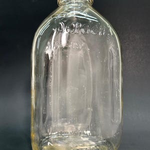 Borden’s Brand 2 Qt Refillable Half Gallon VTG Milk Bottle, Farmhouse Decor