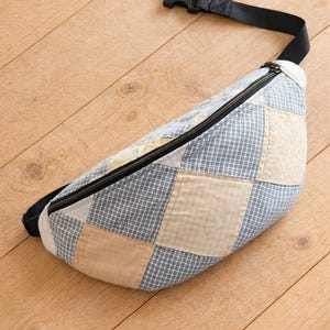 Upcycled Vintage Quilt Fanny Pack | Quilted Belt Bag | Zero Waste Fanny Belt Bag | Quilted Bag | Vintage Handmade Gift Cottagecore Cabincore