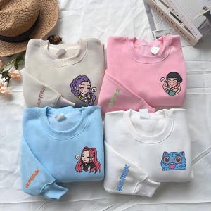 Band Huntrix Embroidered Sweatshirt, Kpop Huntrix Tee, Rumi Zoey Mira Derpy, Demon Hunters Family Shirt, Gift For Fans ESH5199-5203.L.H