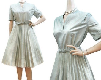 Vintage 50s Dresses with Sleeves
