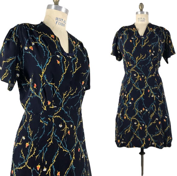 Vintage 40s Dress Floral Rayon navy blue volup - image 2