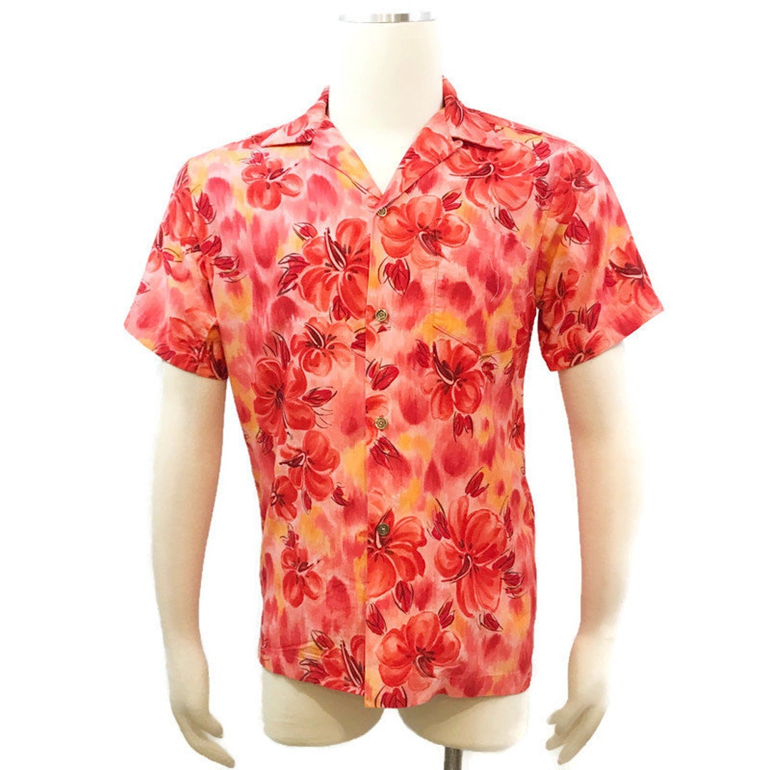 Vintage Surfer Magazine Hawaiian Shirt, 70s Polyester Photo Image Shirt main image 1