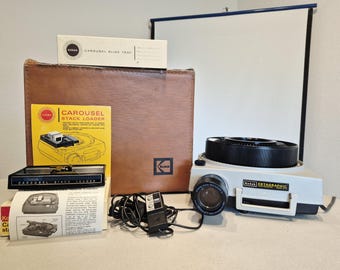 Rare Vintage 1967 Olympus Pen Projector With Case - Made in Japan