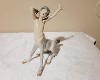 Vintage Lladro #1478 Aloha Hawaiian Polynesian Girl Woman Figurine