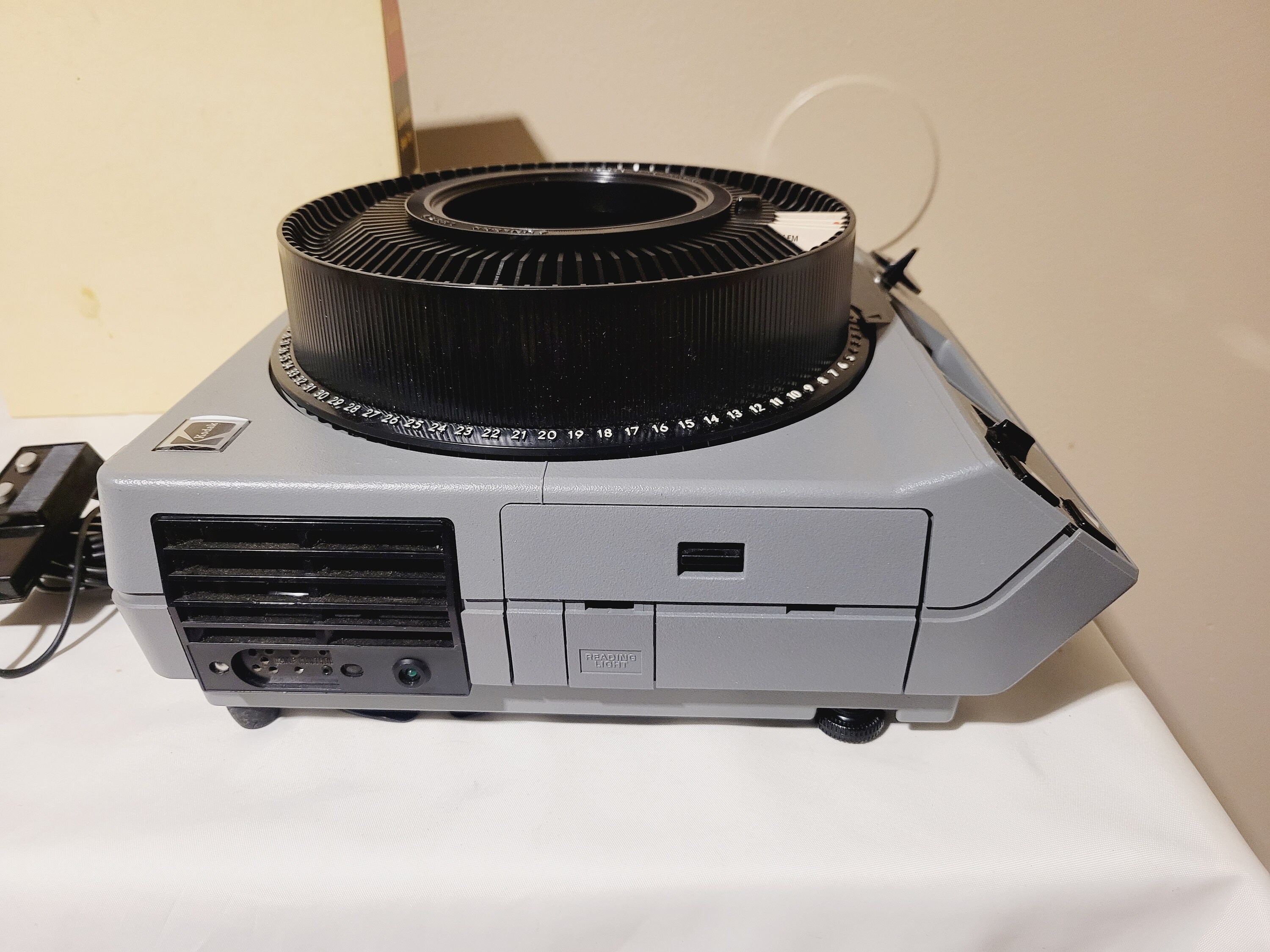 Kodak Ektagraphic III E Slide Projector Serviced Fully Kodak Ektagraphic III E Slide Projector Serviced Fully