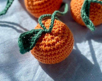 Crochet Orange Bag Charm Pattern – Easy Amigurumi Fruit Keychain